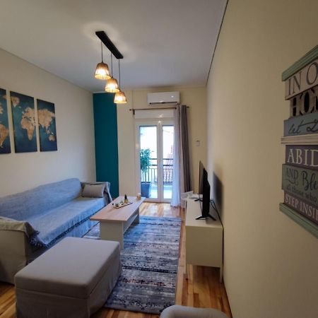 Wood & White Apartment In Historic Center With 2 Bedrooms Ioannina Exterior photo